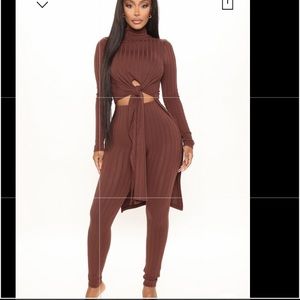 Fashion nova legging set size L